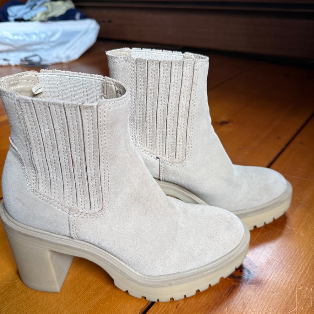 Dolce Vita Taupe Boots Size 6.5 - Picture 2 of 6